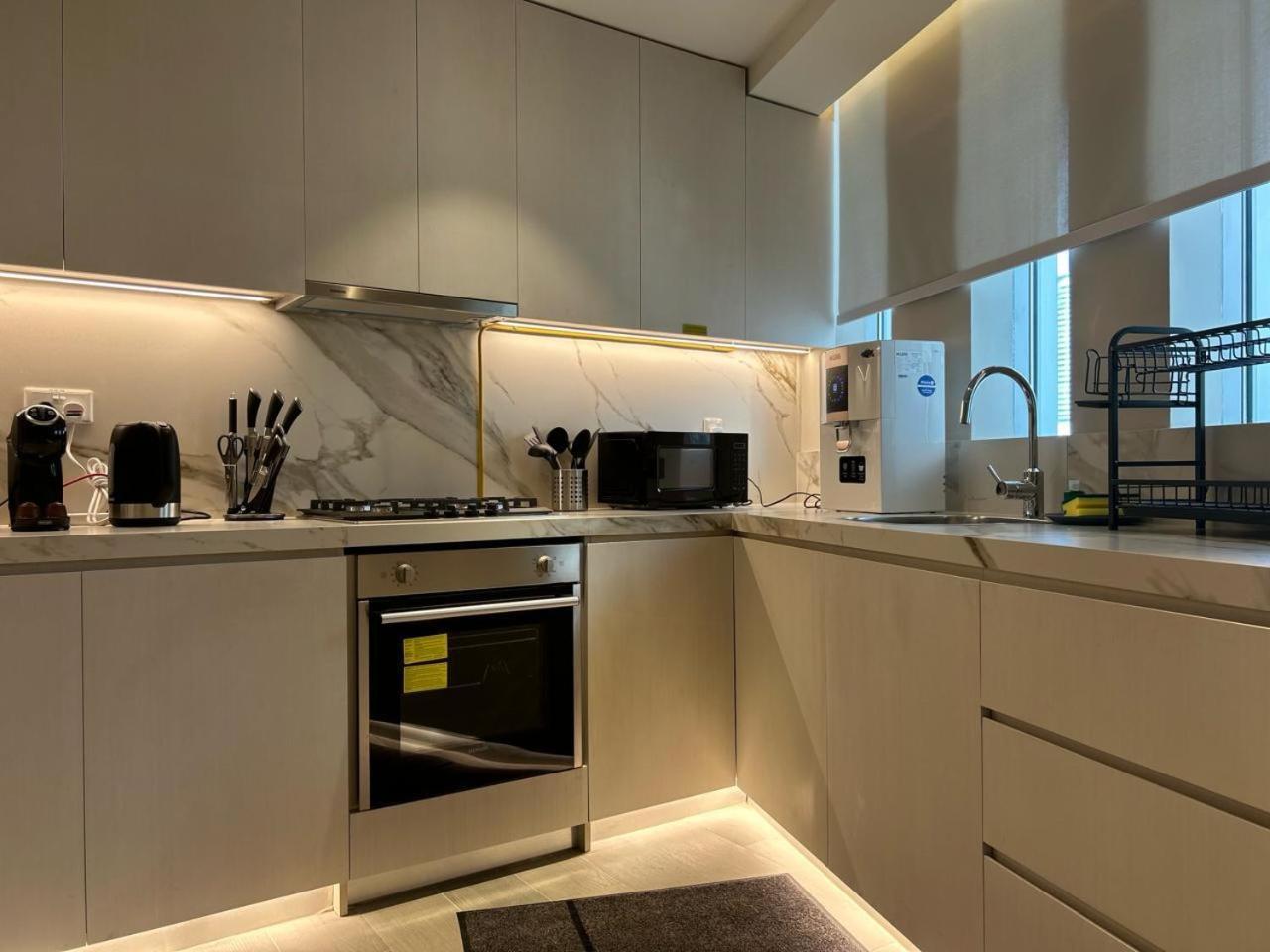 Dubai Marina Walk Gem Modern Apartments With Pool & Gym Access, Steps To Beach & Metro Managed By Sunnyhomes Eksteriør bilde